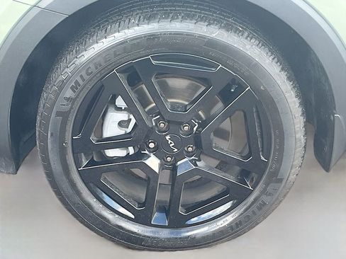 Used 2024 Kia Telluride EX X-Line image 32