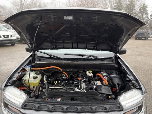 Certified 2023 Ford Maverick XLT image 20