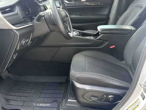 Used 2022 Jeep Grand Cherokee L Laredo w/ Luxury Tech Group I image 9