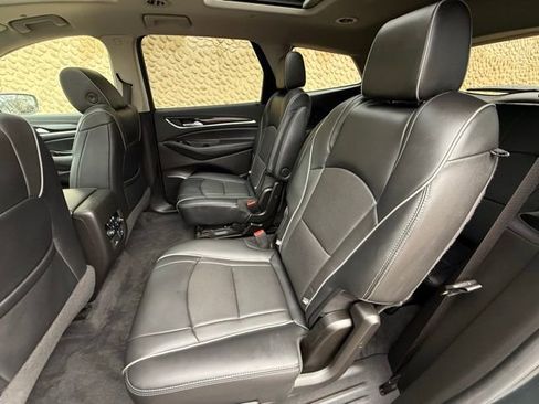 Used 2019 Buick Enclave Avenir w/ Avenir Technology Package image 26
