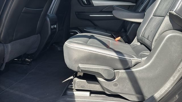 Used 2025 Buick Enclave Preferred FWD image 25