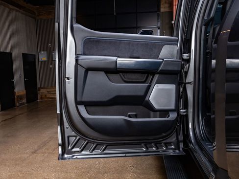 Used 2025 Ford F250 Platinum AWD/4WD image 38