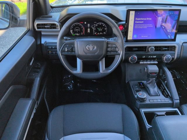 Certified 2025 Toyota Tacoma TRD Off-Road AWD/4WD image 16