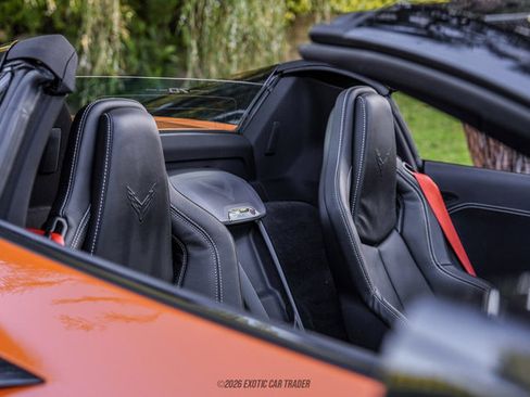 Used 2023 Chevrolet Corvette Stingray Preferred Conv w/ Z51 Performance Package RWD image 88