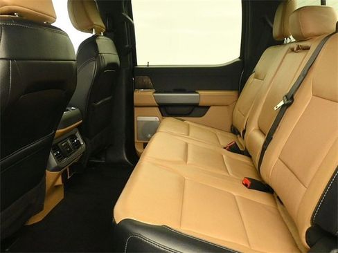 Used 2023 Ford F350 Lariat w/ Tow Technology Package image 10