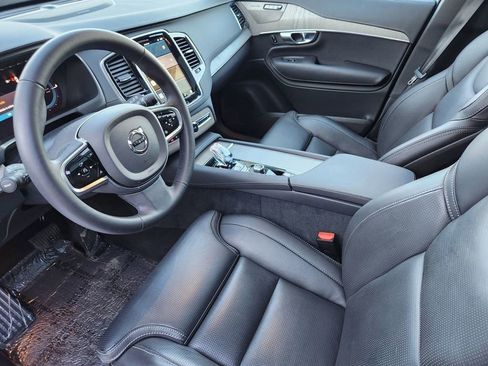 New 2025 Volvo XC90 T8 Ultra w/ Protection Package Premier image 7