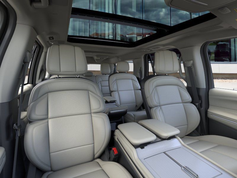 New 2026 Lincoln Navigator L Reserve AWD/4WD image 28