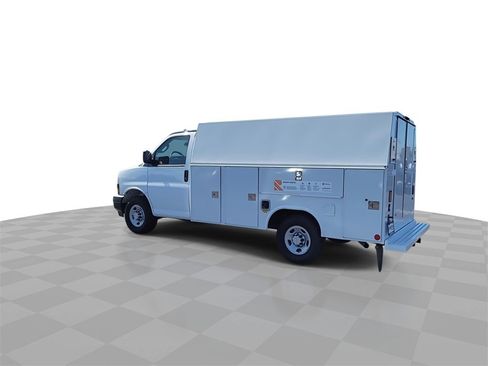 New 2025 Chevrolet Express 3500 w/ Power Convenience Package image 6