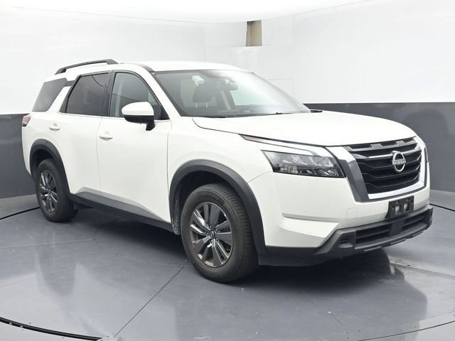 Used 2024 Nissan Pathfinder SV FWD image 26