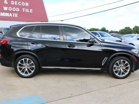 Used 2019 BMW X5 xDrive40i w/ Convenience Package AWD/4WD image 2