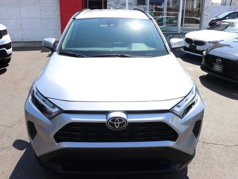 Used 2025 Toyota RAV4 XLE image 9