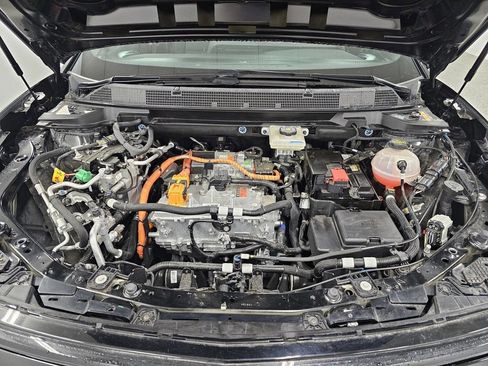 Used 2025 Chevrolet Equinox EV LT w/ Convenience Package FWD image 10