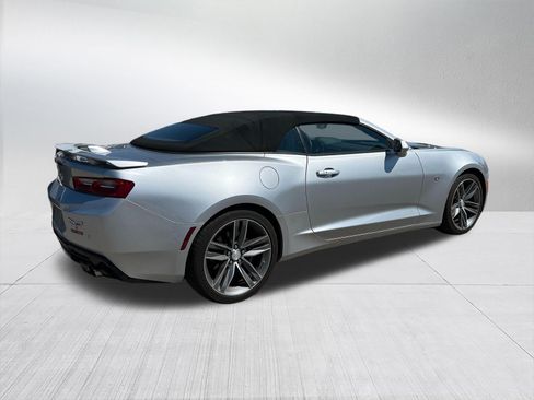 Used 2016 Chevrolet Camaro SS RWD image 5