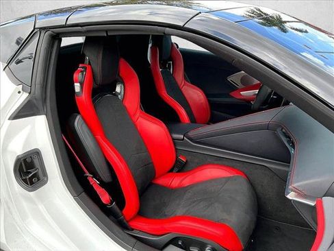 Used 2024 Chevrolet Corvette Z06 RWD image 9