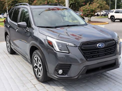 Certified 2023 Subaru Forester Premium AWD/4WD image 7