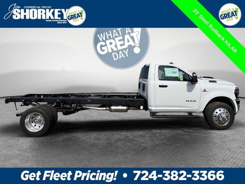 New 2026 RAM 5500 4x4 Regular Cab image 2