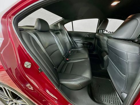Used 2017 Honda Accord Sport image 28