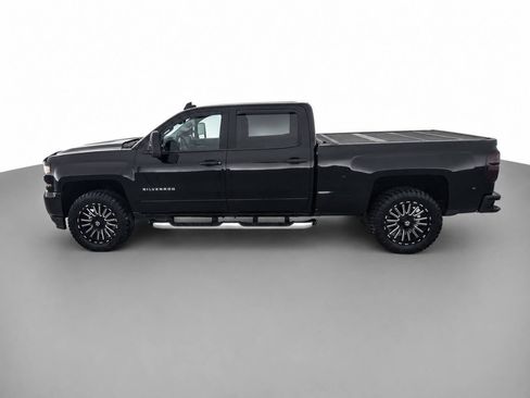 Used 2017 Chevrolet Silverado 1500 LT w/ All Star Edition AWD/4WD image 8