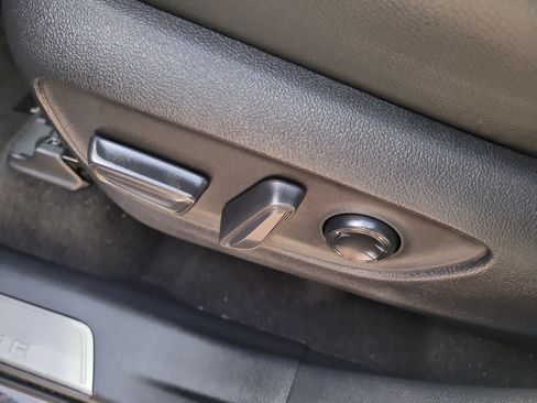 Used 2024 Toyota Grand Highlander AWD image 23