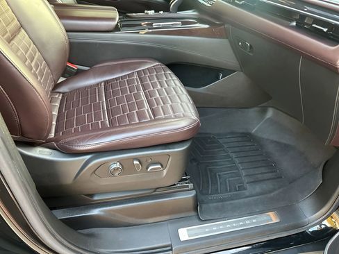 Used 2021 Cadillac Escalade Sport Platinum image 16