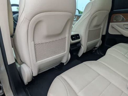 Used 2022 Mercedes-Benz GLE 350 4MATIC w/ AMG Line Exterior image 16