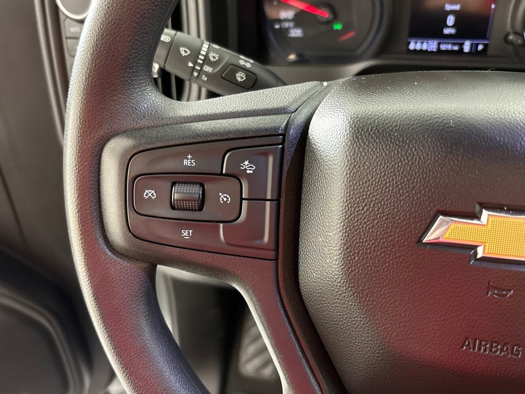 Used 2026 Chevrolet Silverado 1500 Custom AWD/4WD image 31