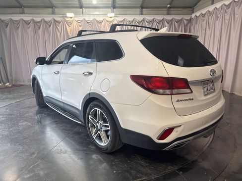 Used 2017 Hyundai Santa Fe SE image 7