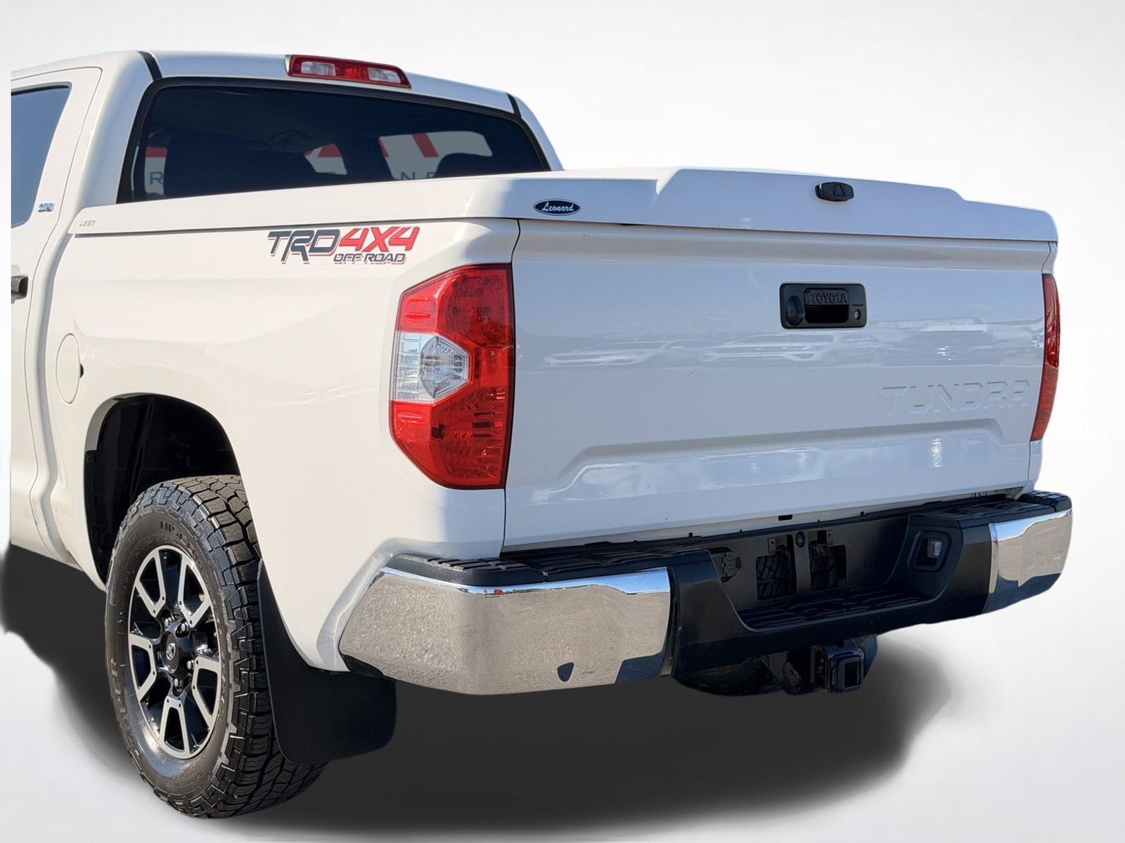 Used 2017 Toyota Tundra SR5 w/ TRD Off Road Package AWD/4WD image 3