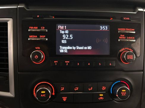 Used 2018 Nissan Titan S AWD/4WD image 14