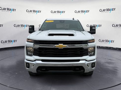 Used 2025 Chevrolet Silverado 2500 LT w/ Convenience Package AWD/4WD image 8