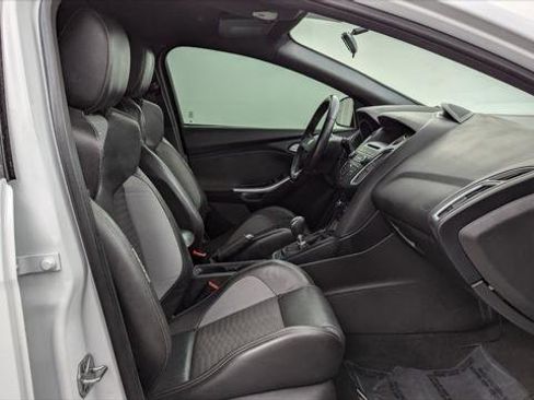 Used 2015 Ford Focus ST image 21
