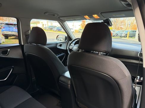 Certified 2024 Kia Soul LX w/ Option Group 015 image 17