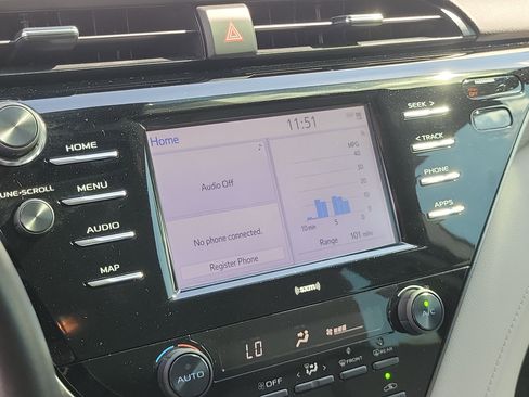 Used 2020 Toyota Camry SE image 20