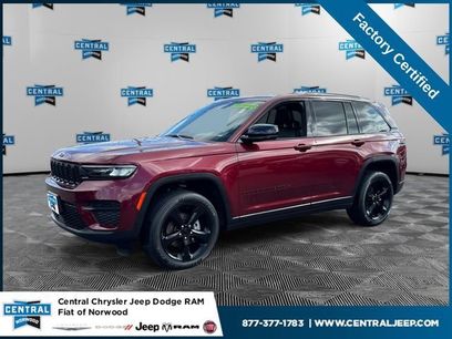 Used 2023 Jeep Grand Cherokee Altitude