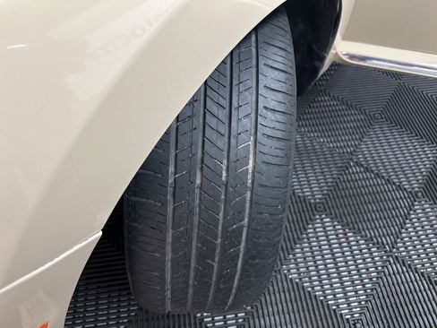 Used 2019 Volkswagen Beetle 2.0T SE image 38