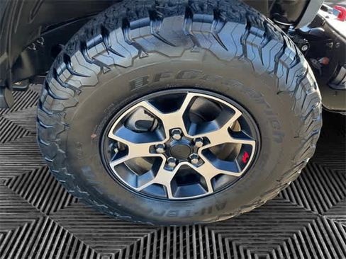 Certified 2021 Jeep Wrangler Unlimited Rubicon image 27