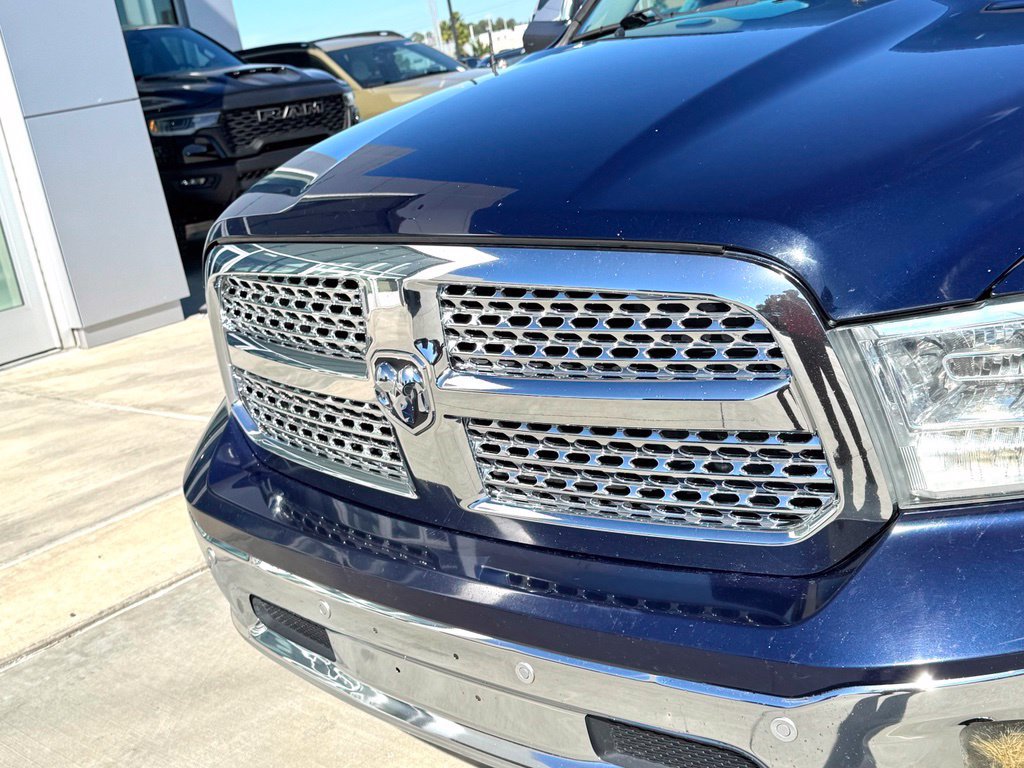 Used 2018 RAM 1500 Laramie w/ Convenience Group AWD/4WD image 2
