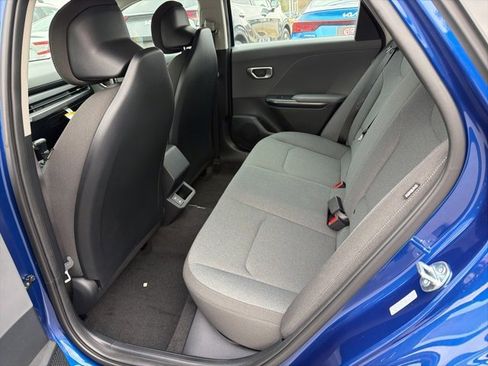 New 2025 Kia K4 LXS image 7
