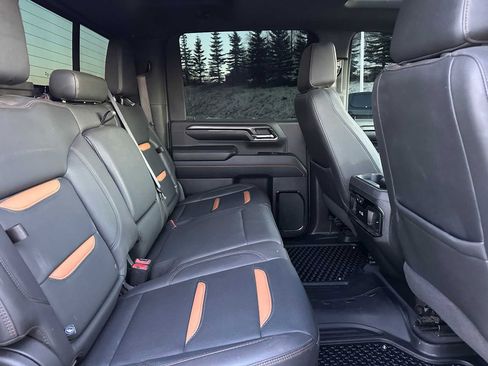 Used 2024 GMC Sierra 2500 AT4 w/ AT4 Premium Plus Package image 12