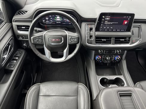 Used 2023 GMC Yukon SLT AWD/4WD image 18