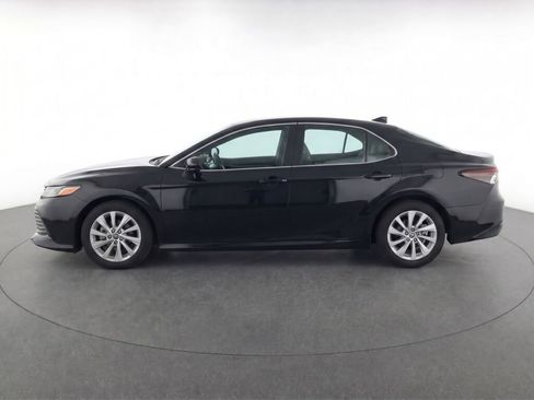 Used 2023 Toyota Camry LE AWD/4WD image 6