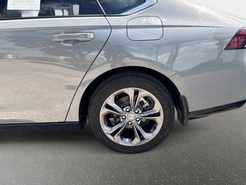 Used 2024 Honda Accord EX-L image 9