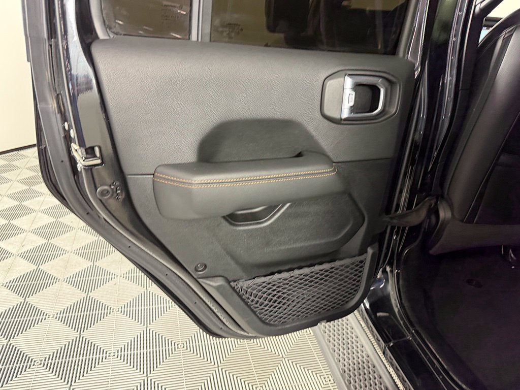 Used 2021 Jeep Wrangler Unlimited Sahara AWD/4WD image 25