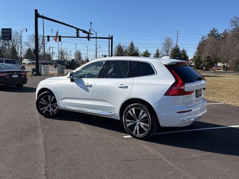 Certified 2023 Volvo XC60 B5 Plus w/ Climate Package image 4