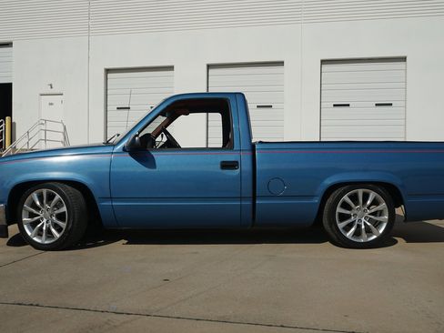Used 1990 Chevrolet Silverado 1500 2WD Regular Cab image 6