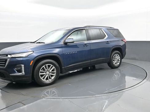 Used 2023 Chevrolet Traverse LT w/ LPO, Floor Liner Package AWD/4WD image 2