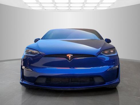 Used 2024 Tesla Model X image 2