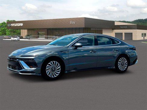 New 2025 Hyundai Sonata SEL image 2