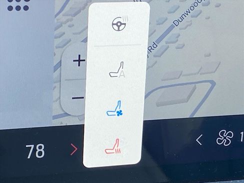 Certified 2025 Ford Explorer Platinum w/ Ultimate Package image 17