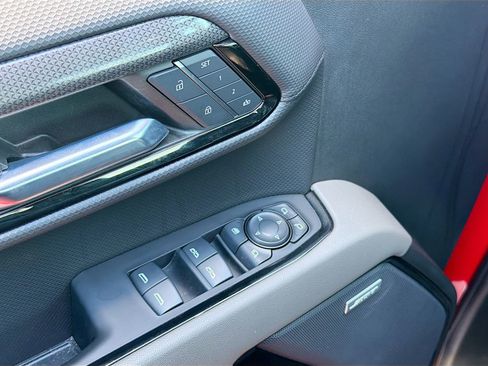 Used 2023 Chevrolet Silverado 1500 ZR2 w/ Technology Package image 23